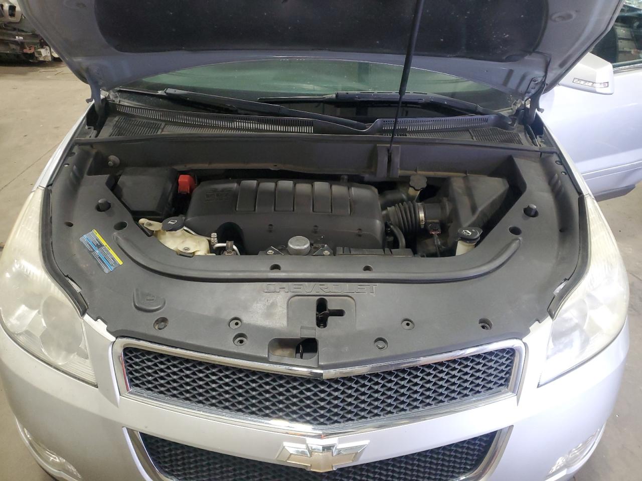 2010 Chevrolet Traverse - Image 12