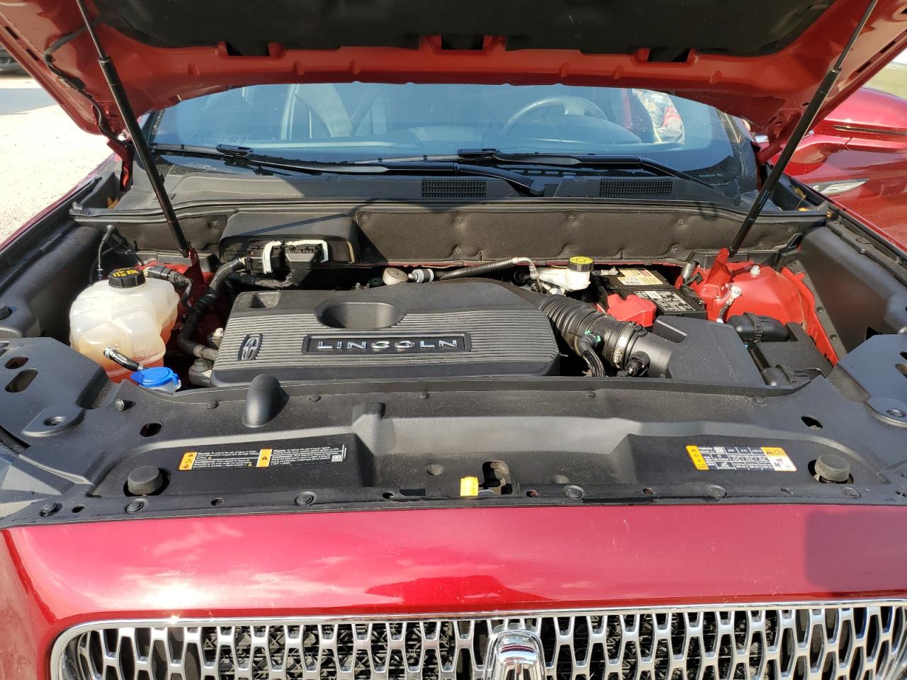 2019 Lincoln Nautilus - Image 12