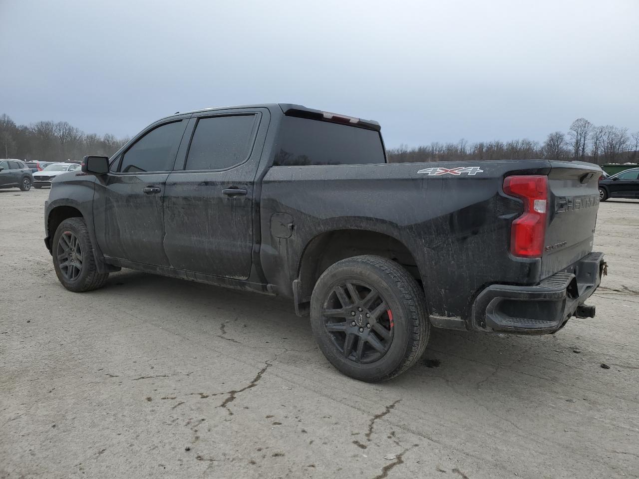 2022 Chevrolet Silverado - Image 2