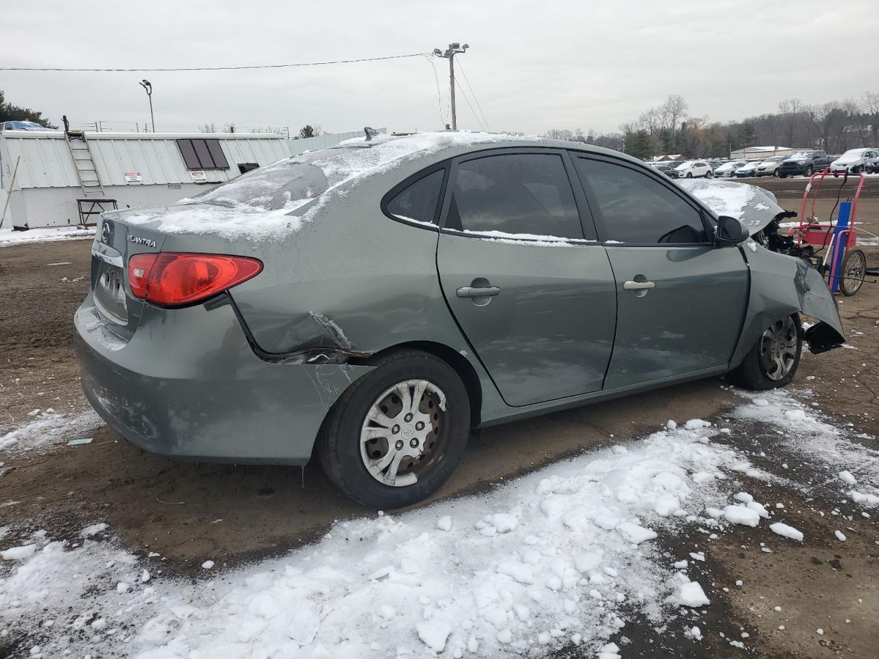 2010 Hyundai Elantra - Image 3