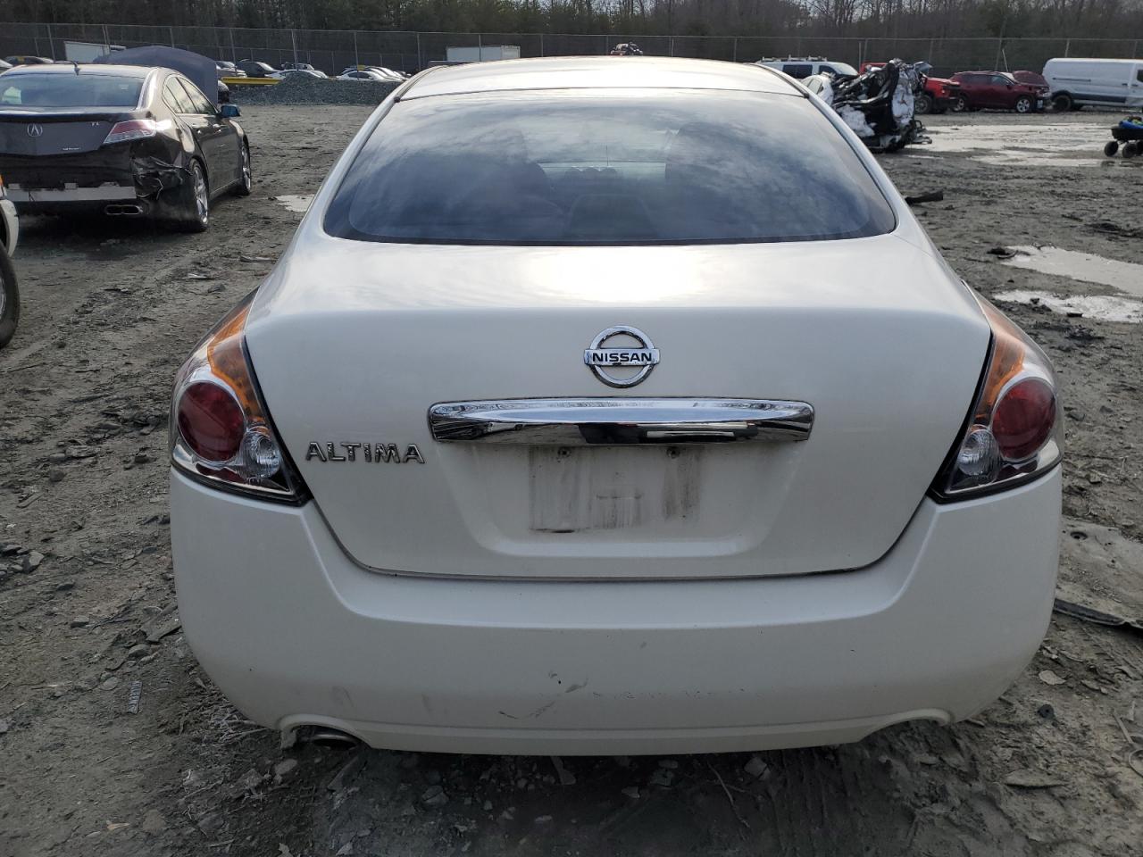 2011 Nissan Altima - Image 6