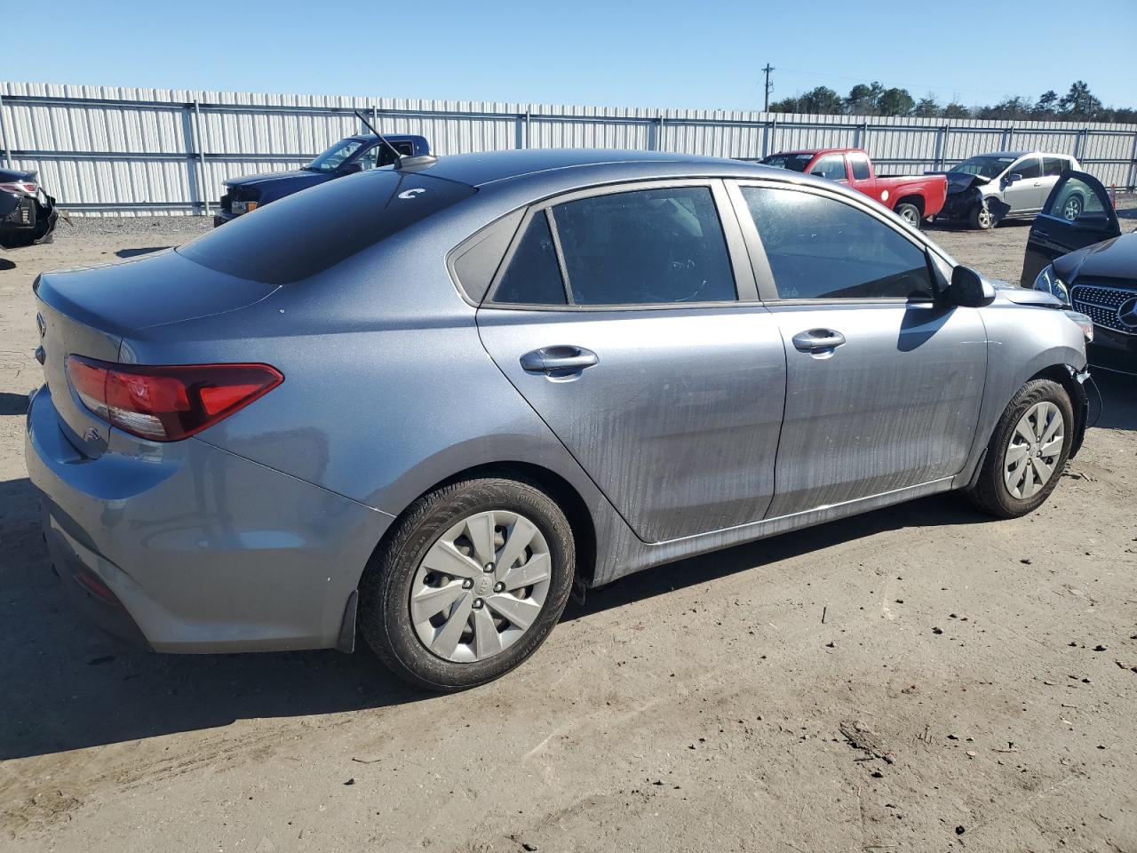 2020 Kia Rio - Image 3