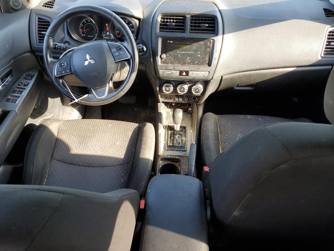 2019 Mitsubishi Outlander - Image 8