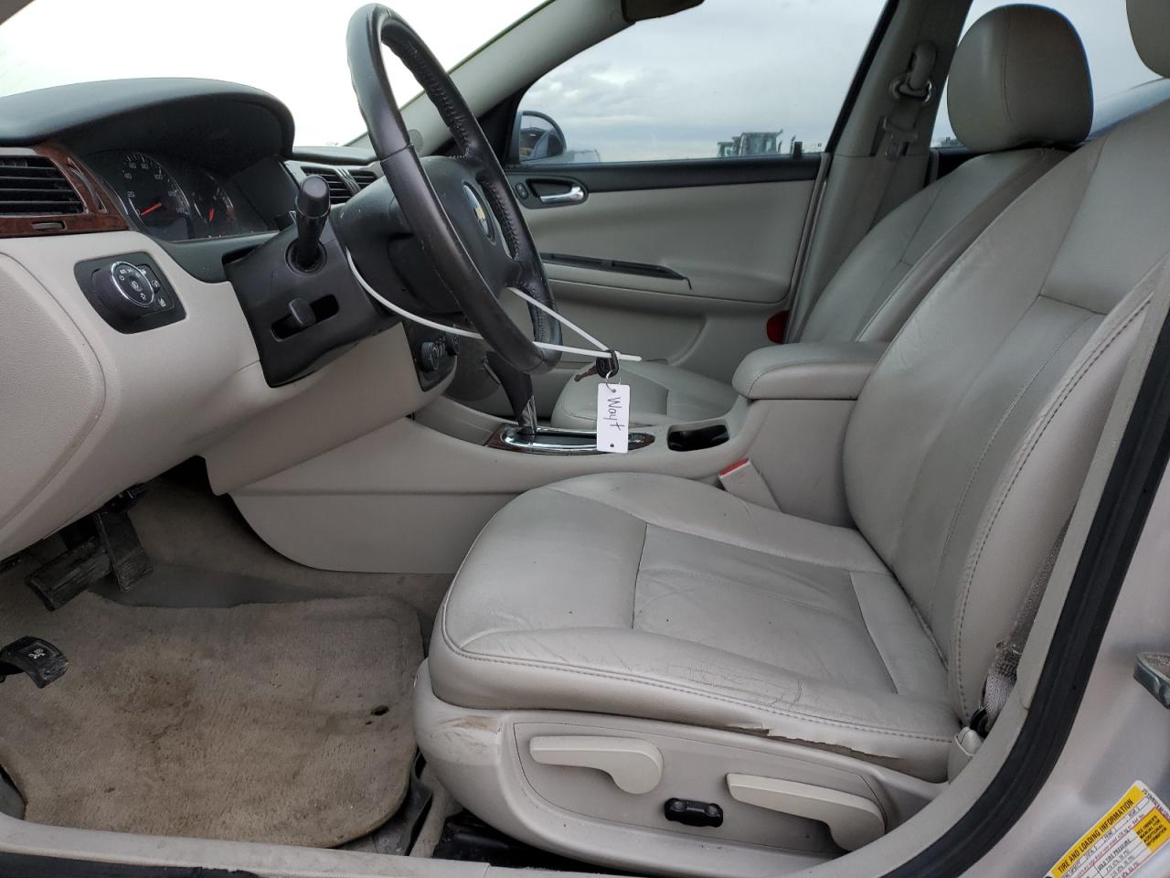 2010 Chevrolet Impala - Image 7