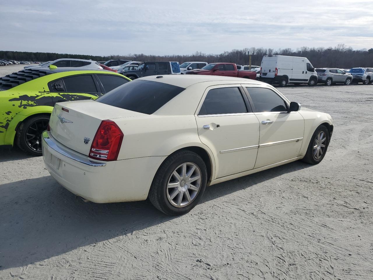 2010 Chrysler 300 - Image 3