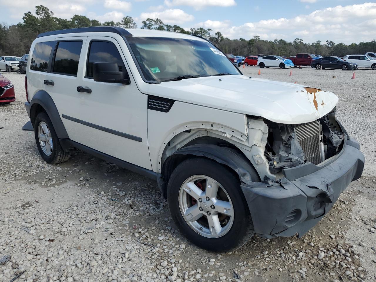 2007 Dodge Nitro - Image 4
