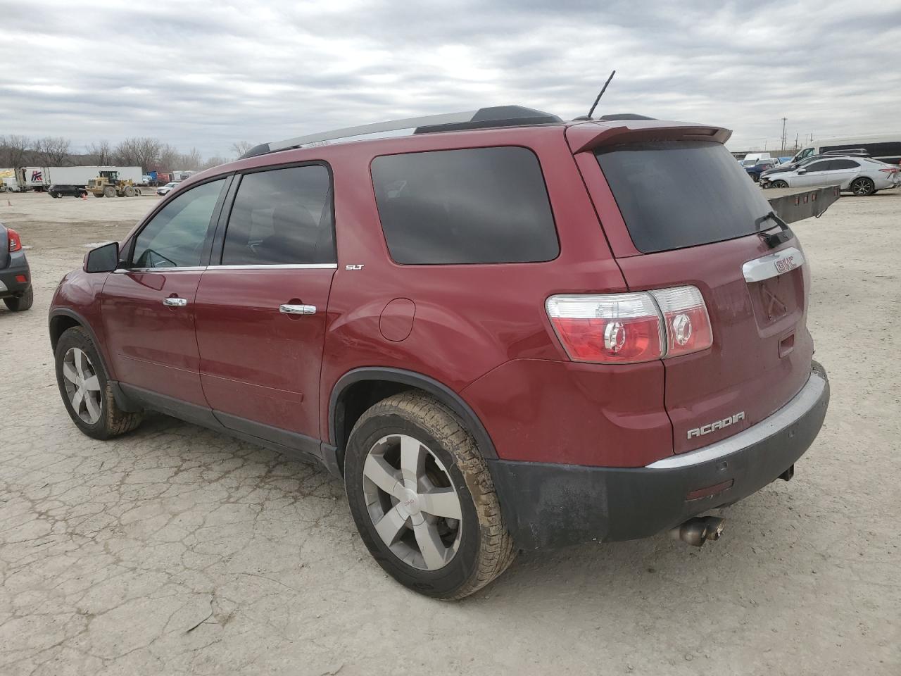 2011 GMC Acadia - Image 2