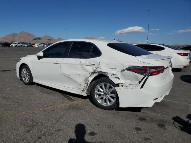  TOYOTA CAMRY 2018 Белы