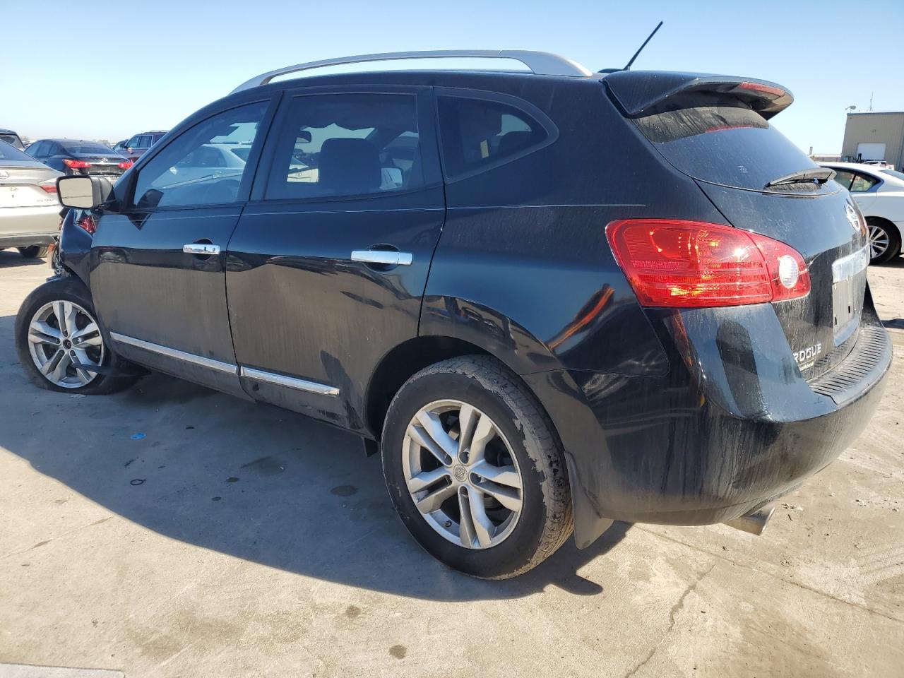 2013 Nissan Rogue - Image 2