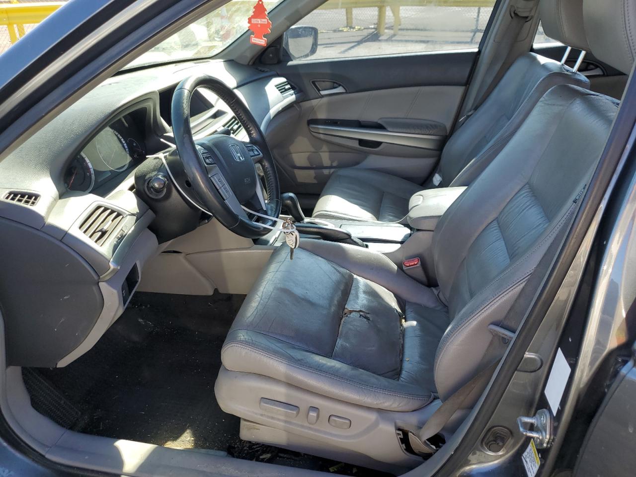 2009 Honda Accord - Image 7