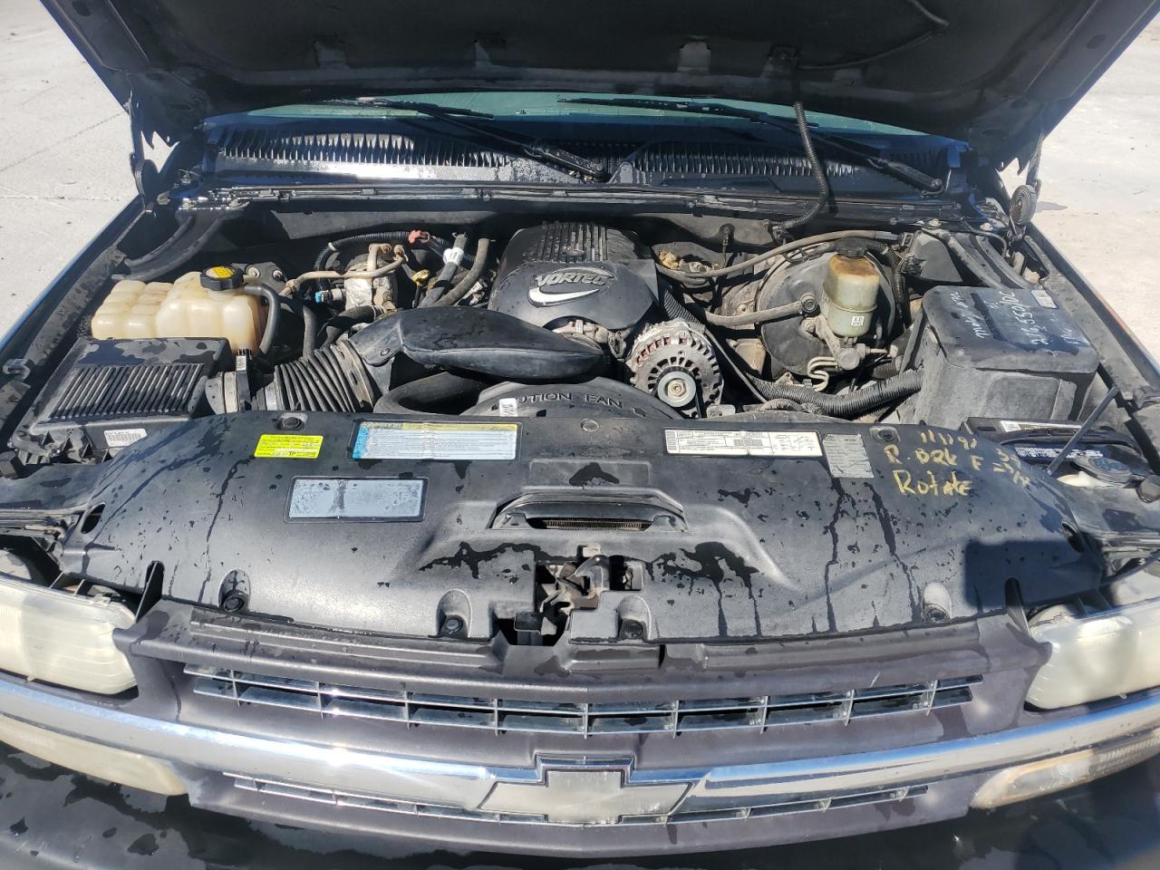 2001 Chevrolet Silverado - Image 11