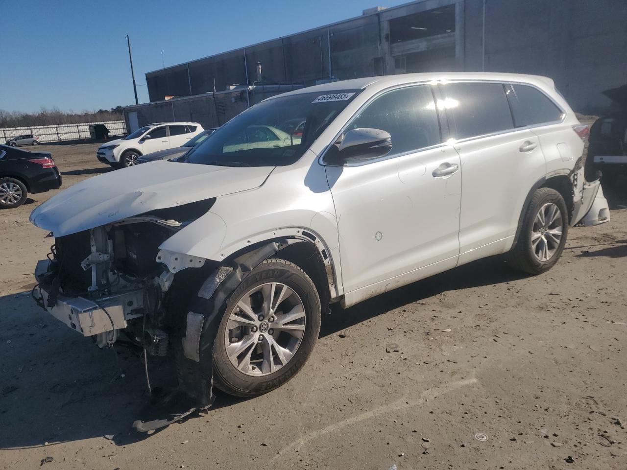 2016 Toyota Highlander - Image 1