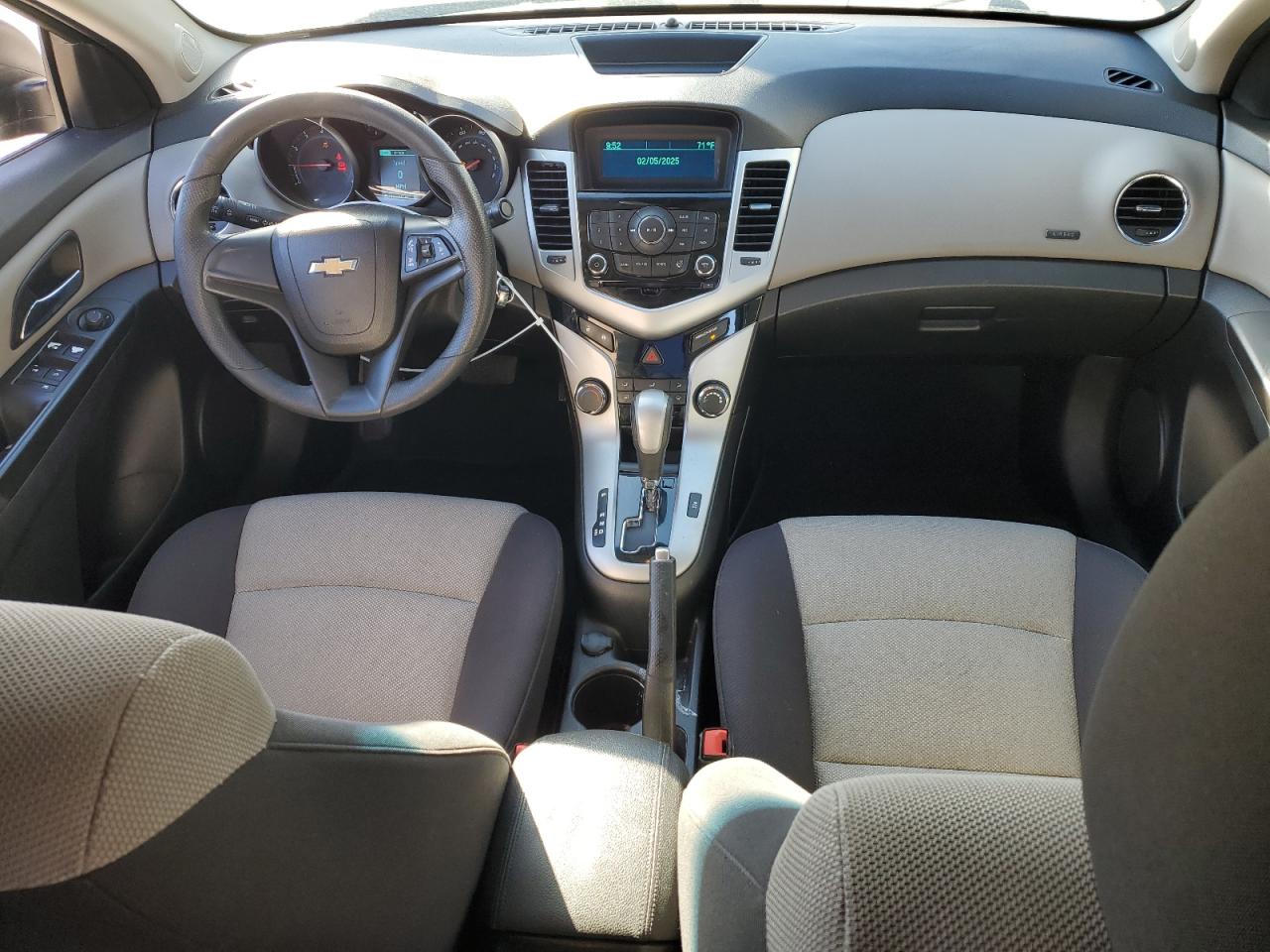 2014 Chevrolet Cruze - Image 8