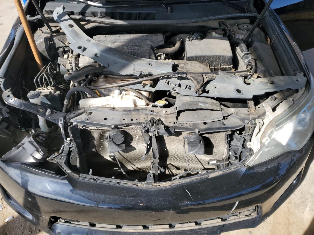 2012 Toyota Camry - Image 11