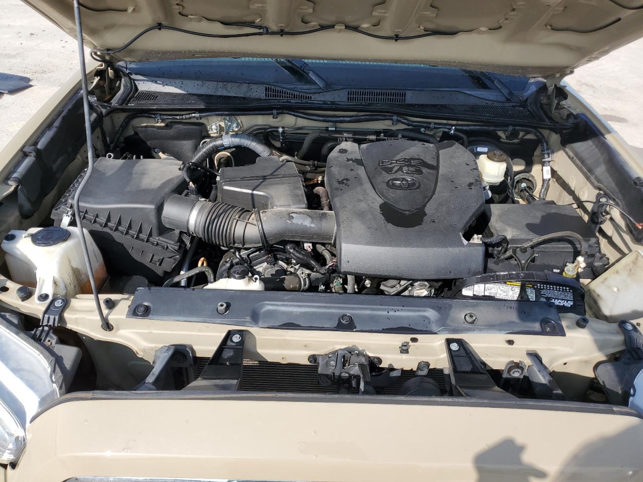 2017 Toyota Tacoma - Image 11