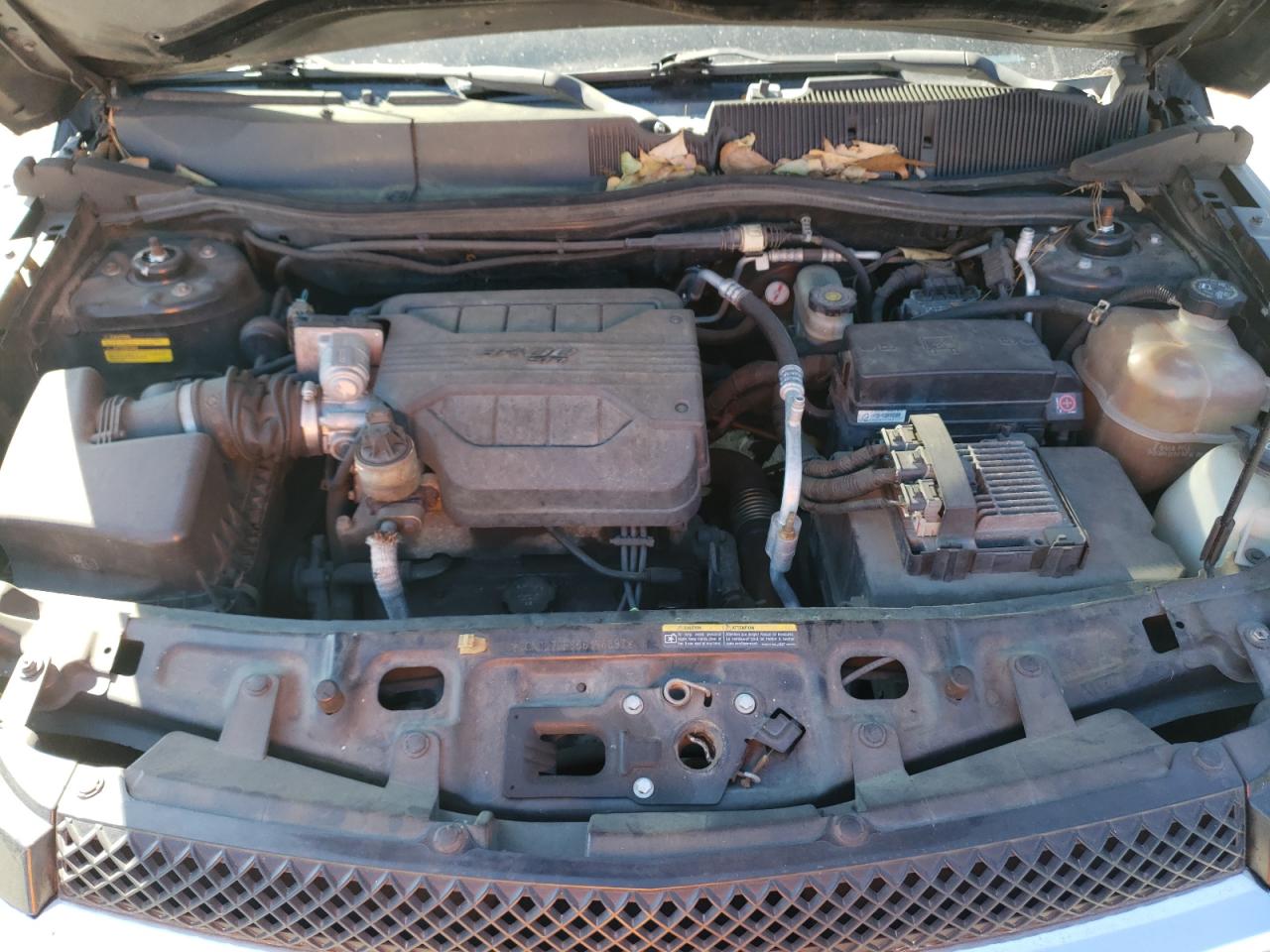 2005 Chevrolet Equinox - Image 13