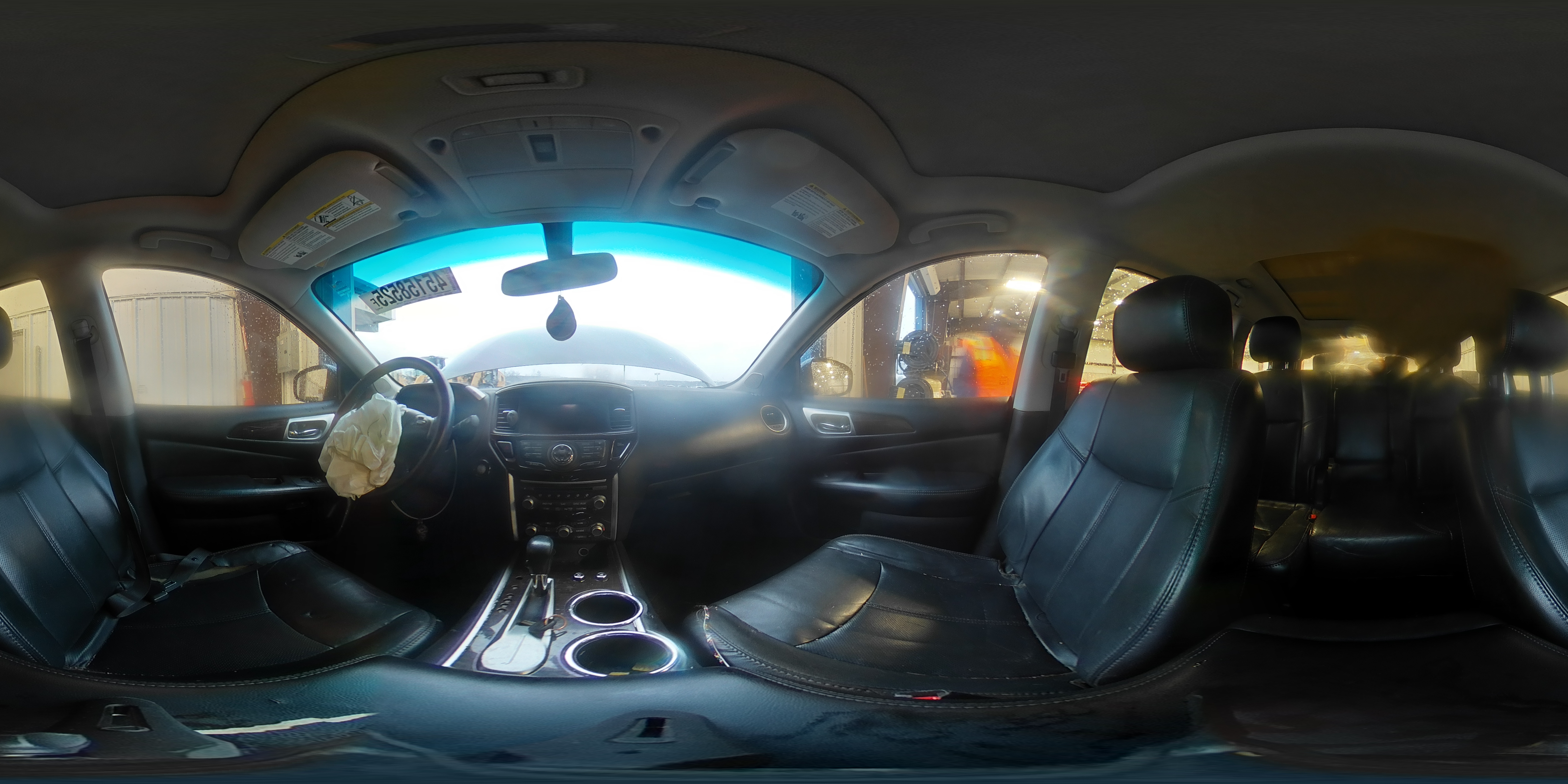 2014 Nissan Pathfinder - Image 13