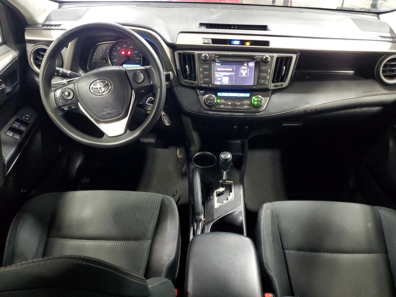 2015 Toyota RAV 4 - Image 8