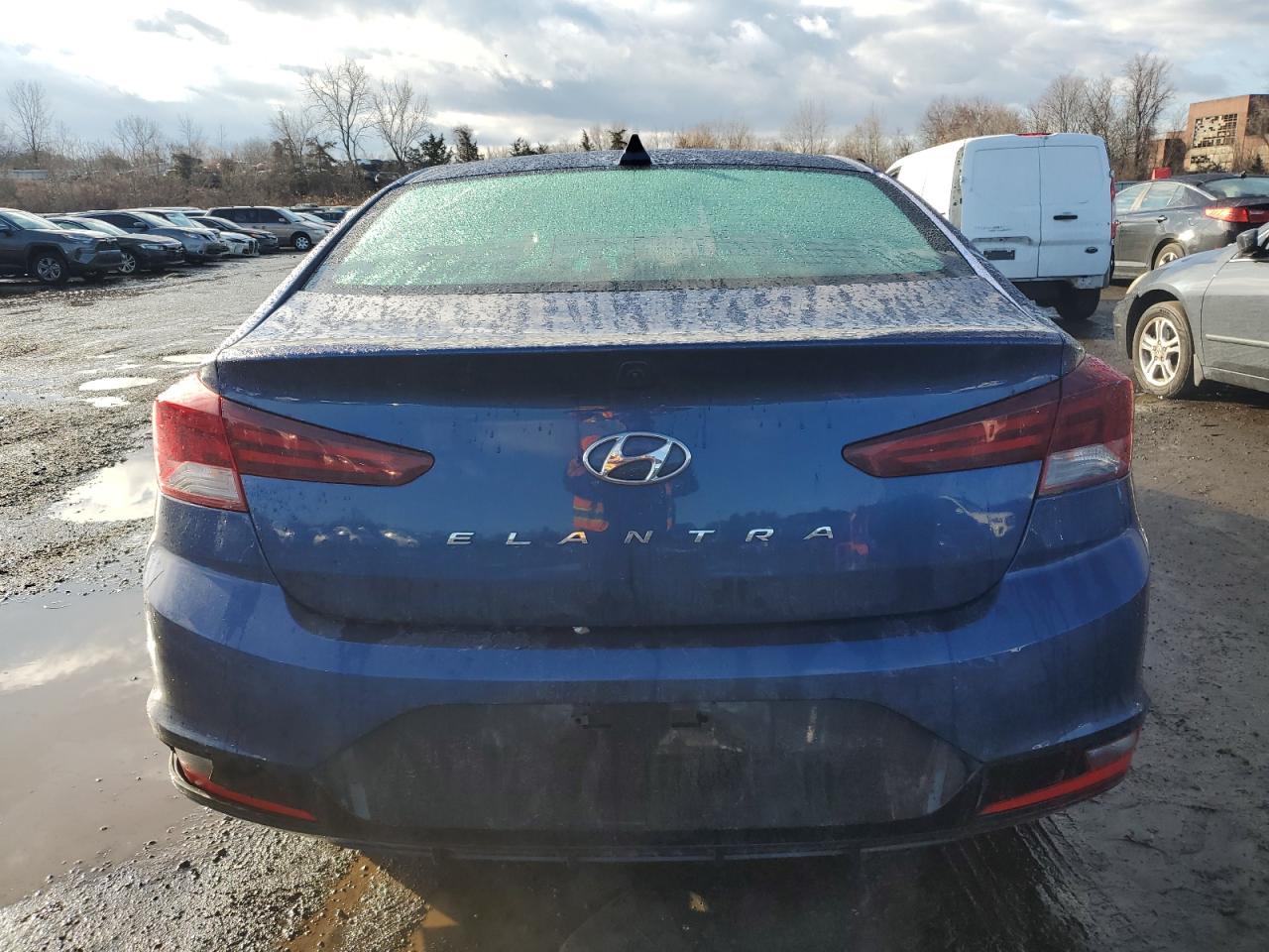 2020 Hyundai Elantra - Image 6