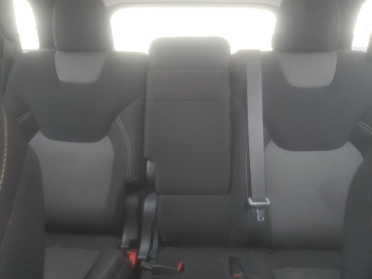 2014 Jeep Grand Cherokee - Image 10