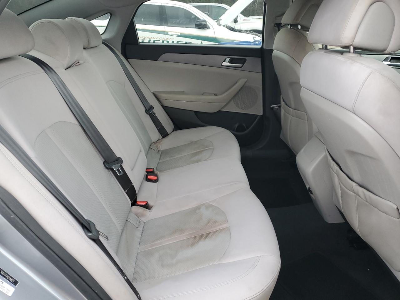 2015 Hyundai Sonata - Image 10