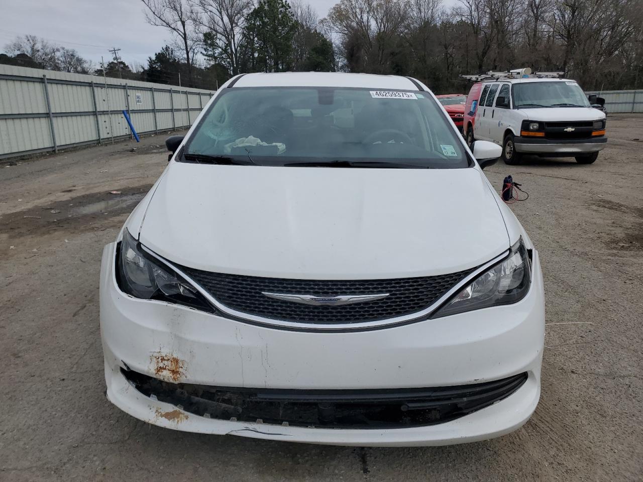 2017 Chrysler Pacifica - Image 5
