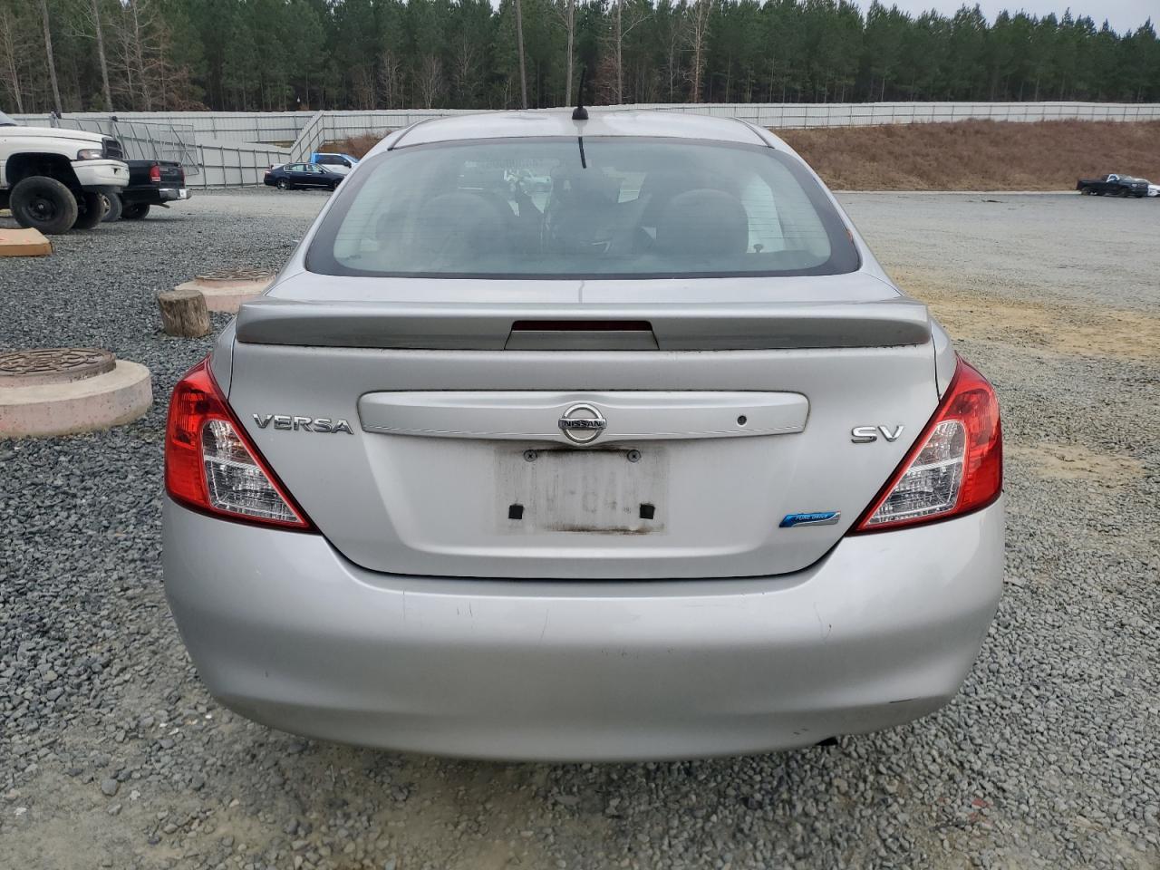 2014 Nissan Versa - Image 6