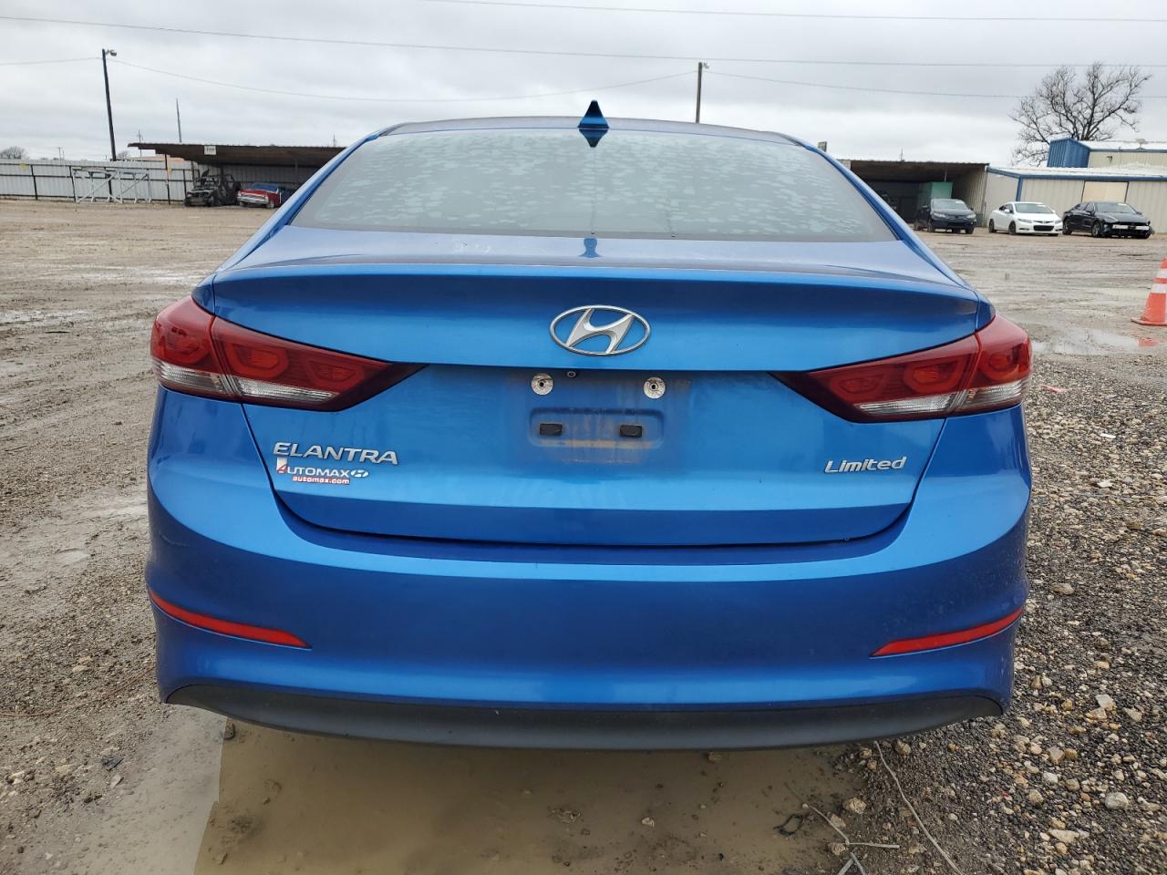 2017 Hyundai Elantra - Image 6
