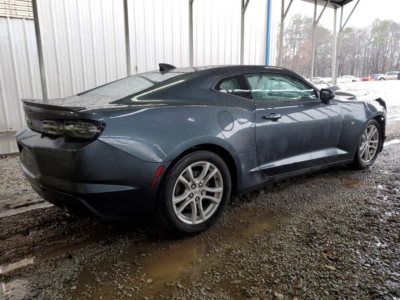 2021 Chevrolet Camaro - Image 3