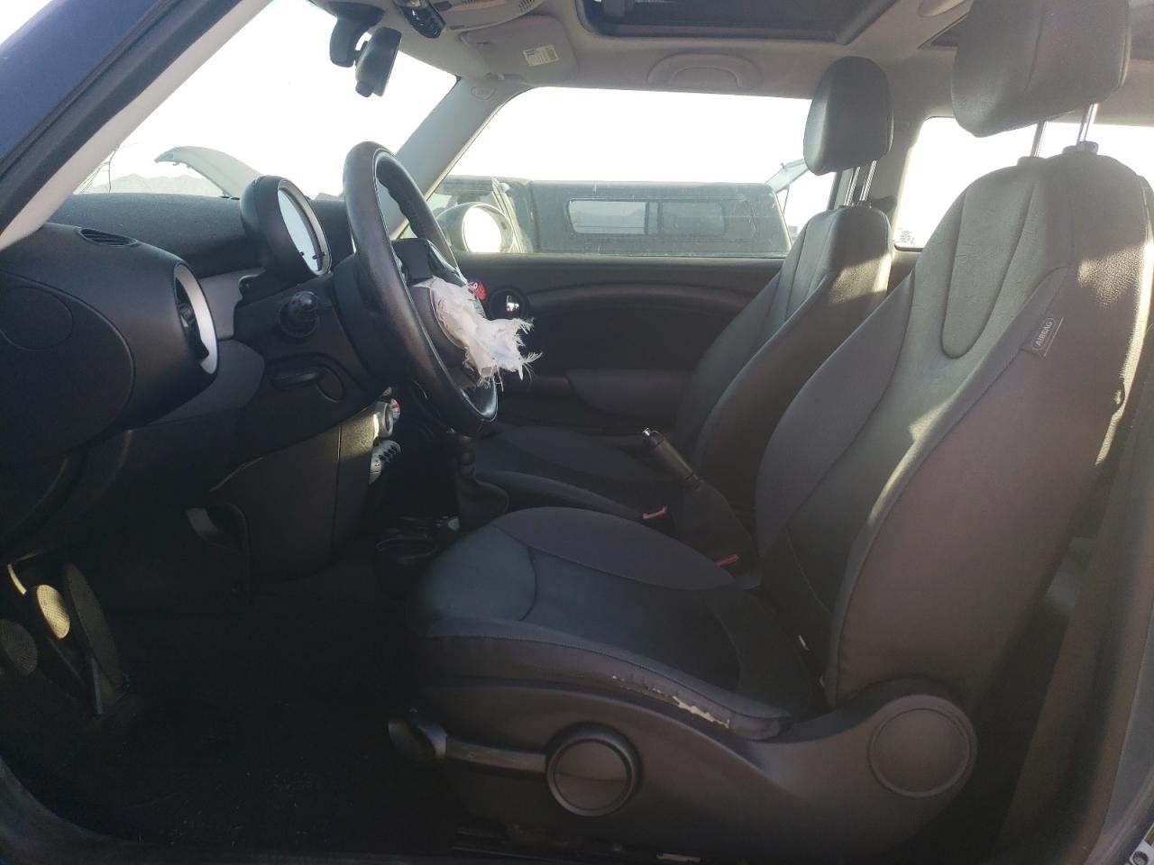 2010 MINI Cooper - Image 7