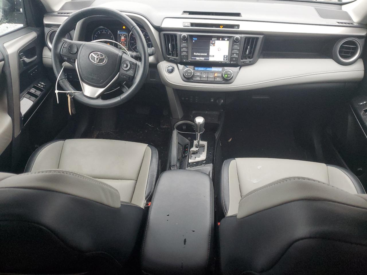 2016 Toyota RAV 4 - Image 8