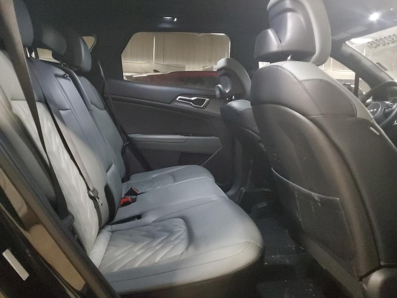 2023 Kia Sportage - Image 11
