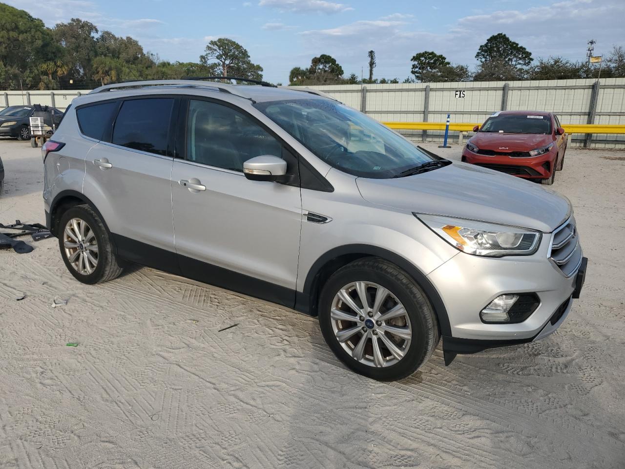 2017 Ford Escape - Image 4
