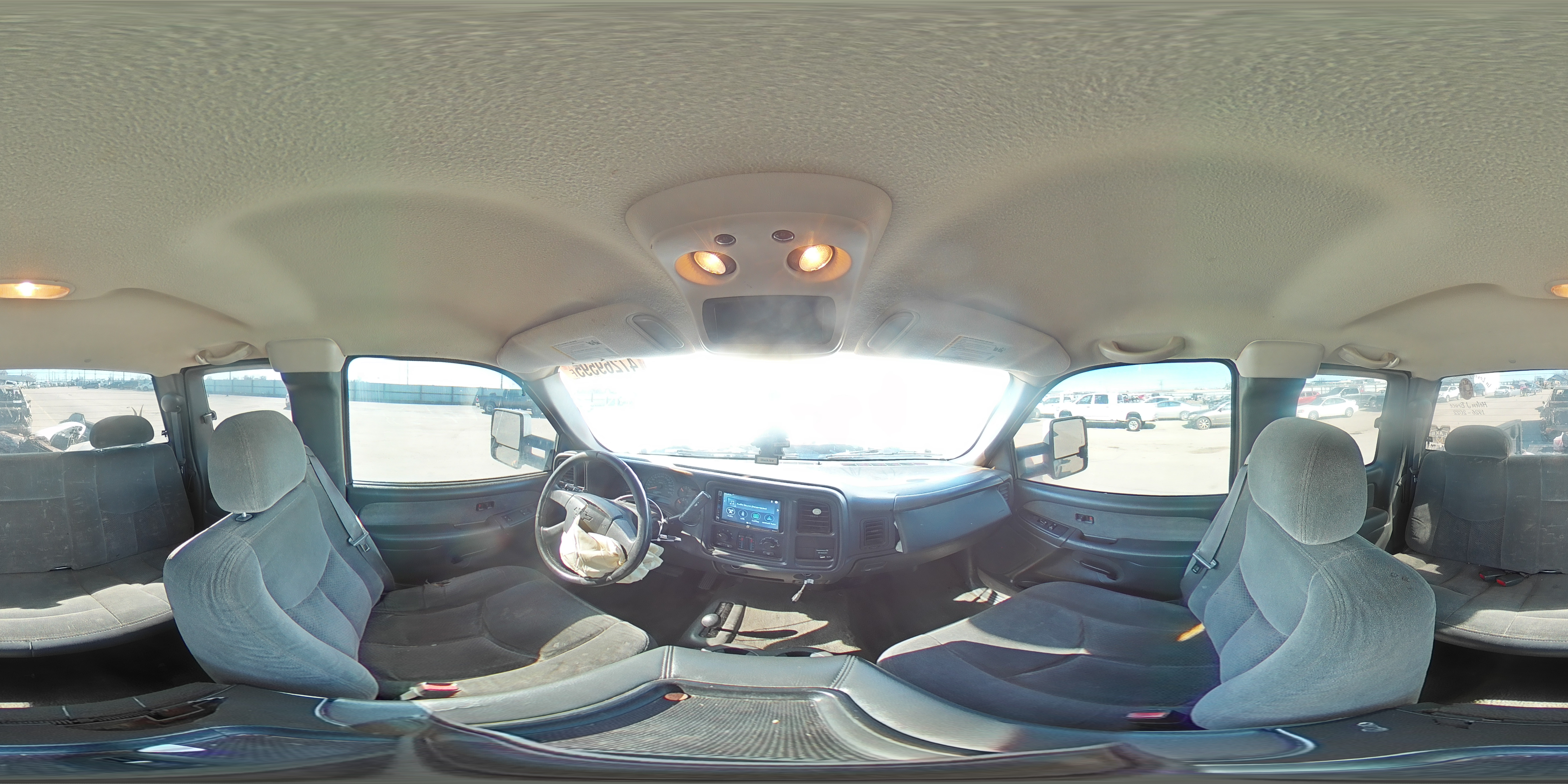 2003 Chevrolet Silverado - Image 13
