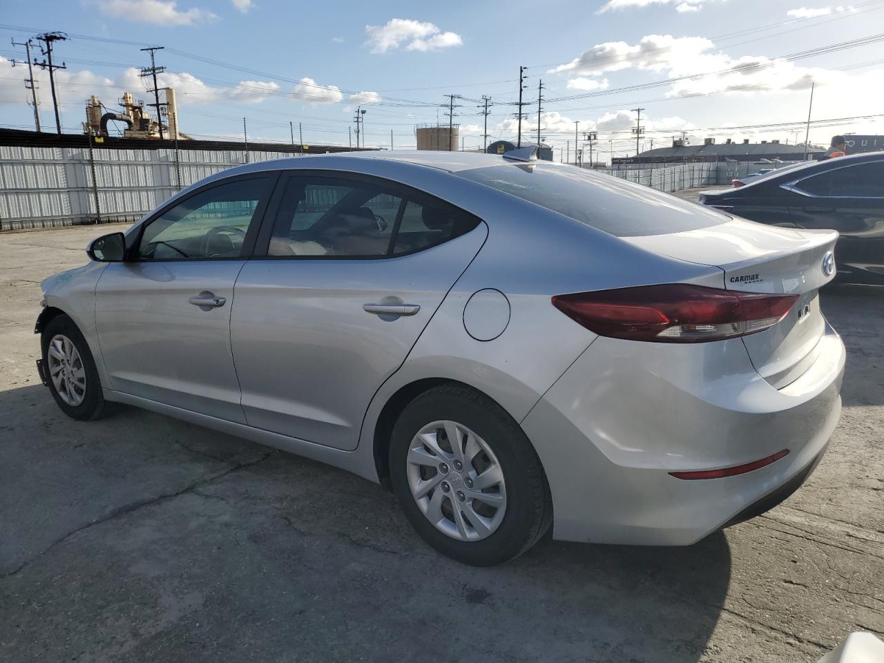 2017 Hyundai Elantra - Image 2