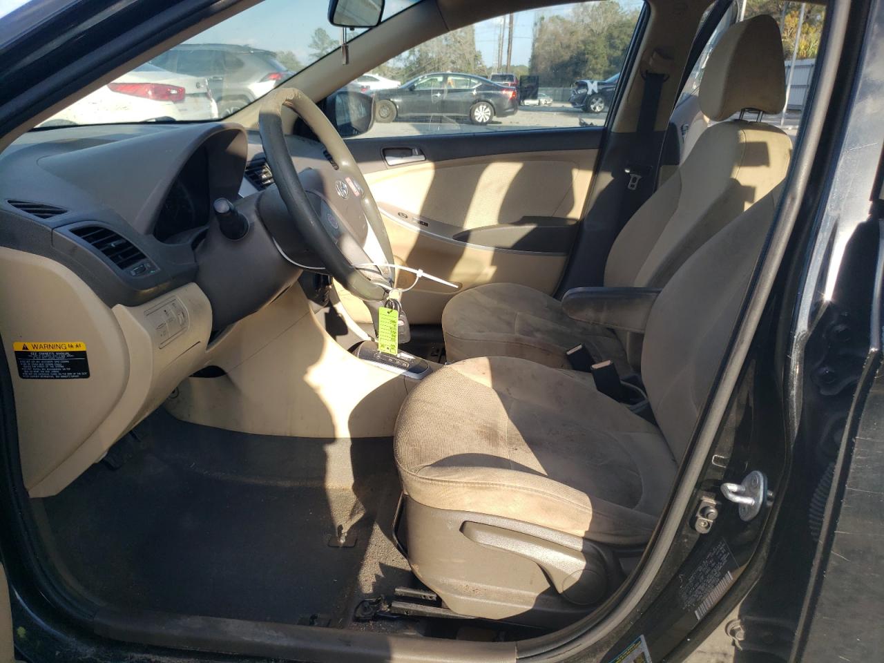2013 Hyundai Accent - Image 7