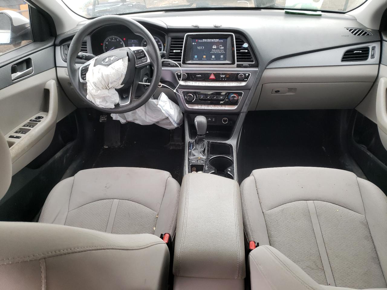 2018 Hyundai Sonata - Image 8