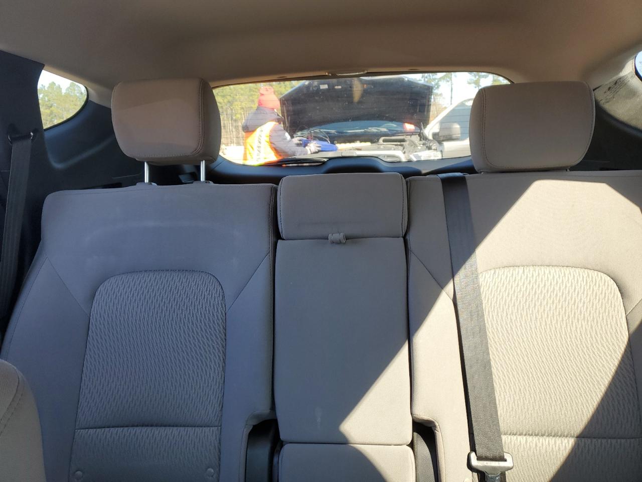 2018 Hyundai Santa Fe - Image 10