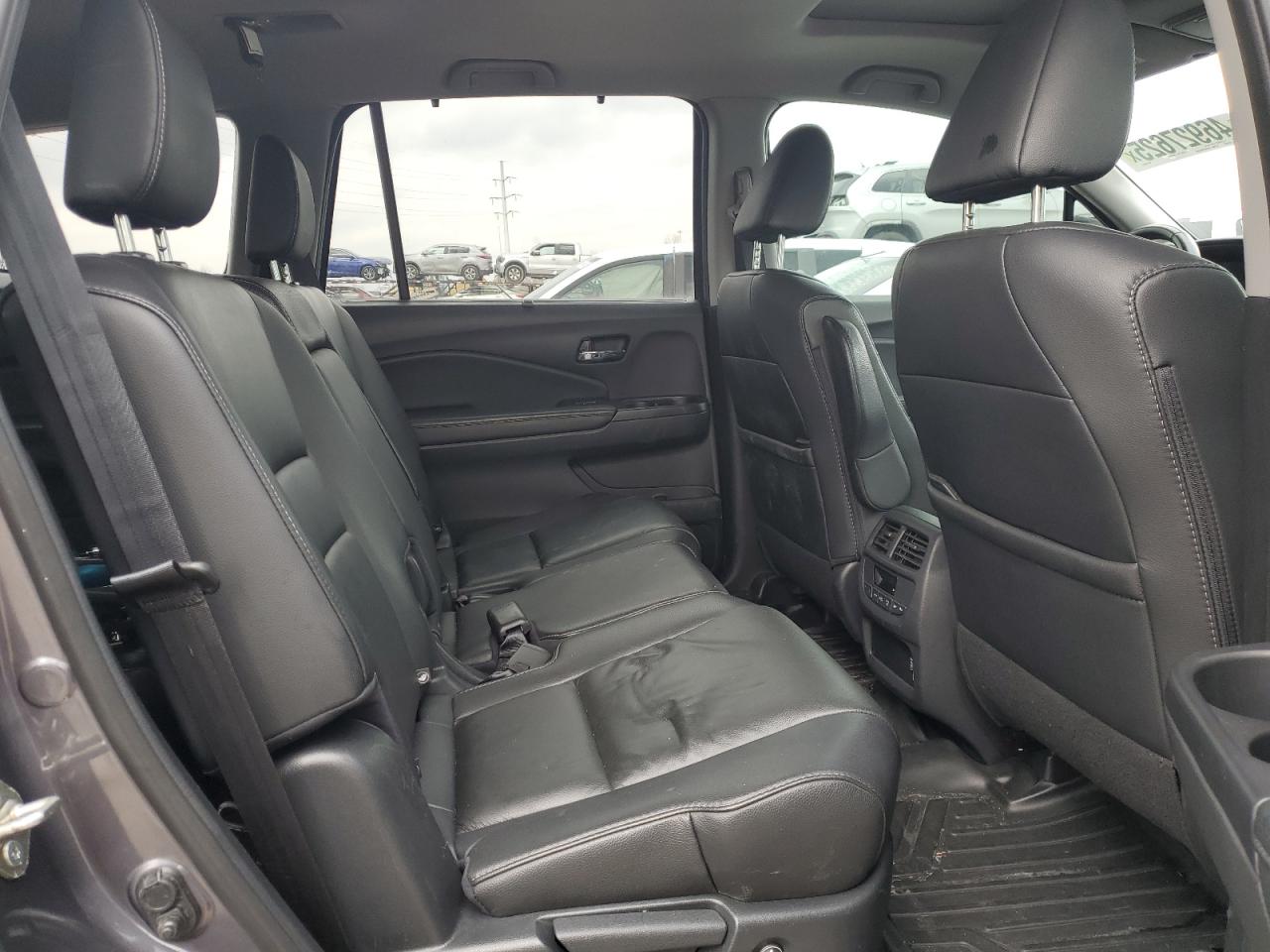 2019 Honda Pilot - Image 11