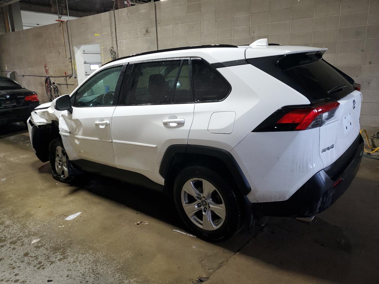 2020 Toyota RAV 4 - Image 2