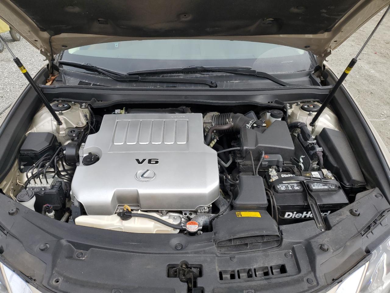 2016 Lexus ES - Image 11