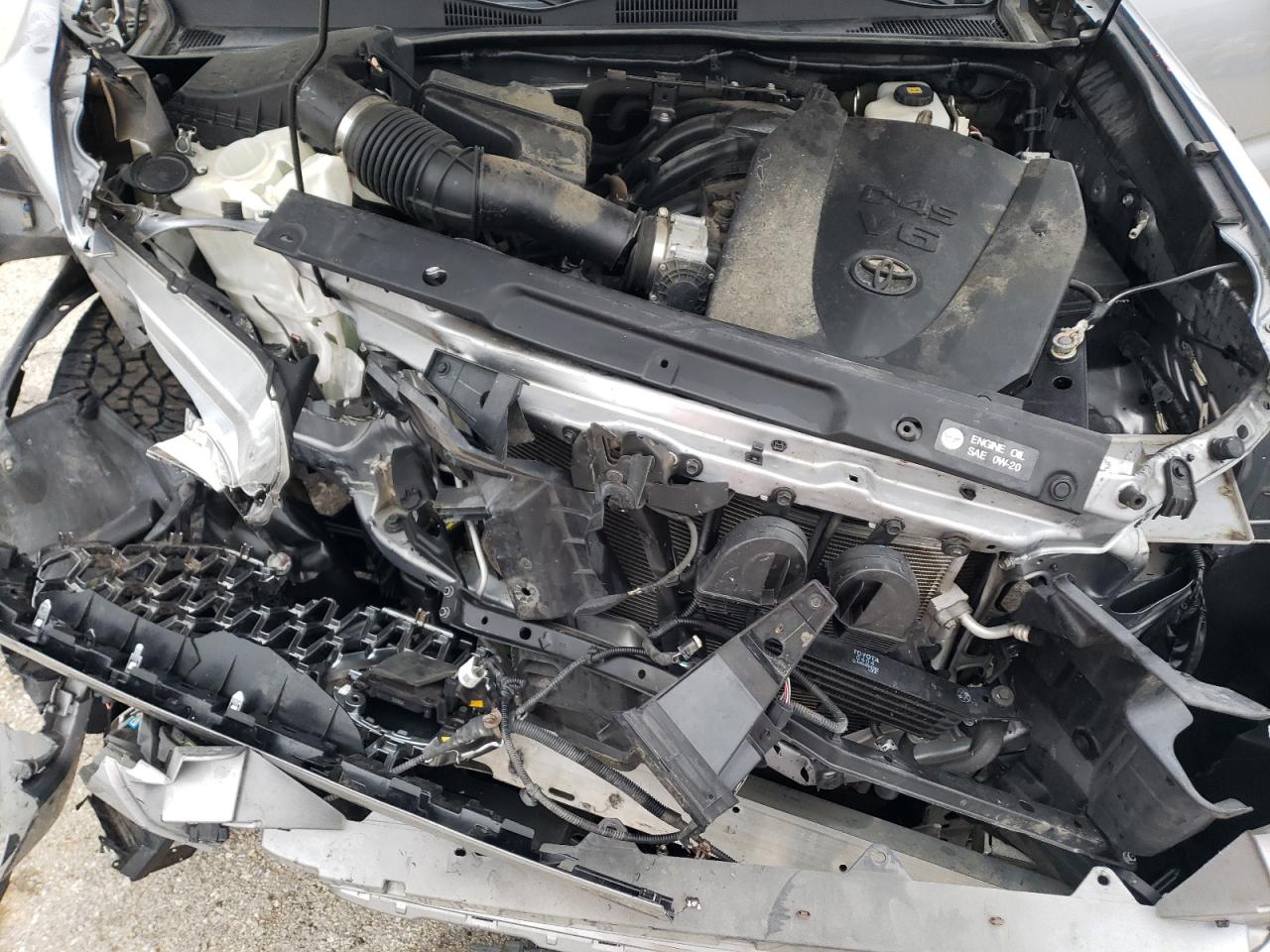 2019 Toyota Tacoma - Image 12