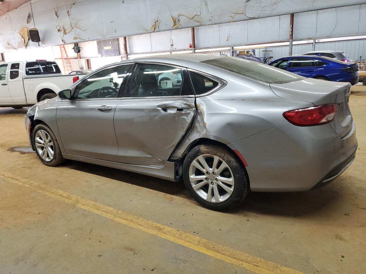 2015 Chrysler 200 - Image 2