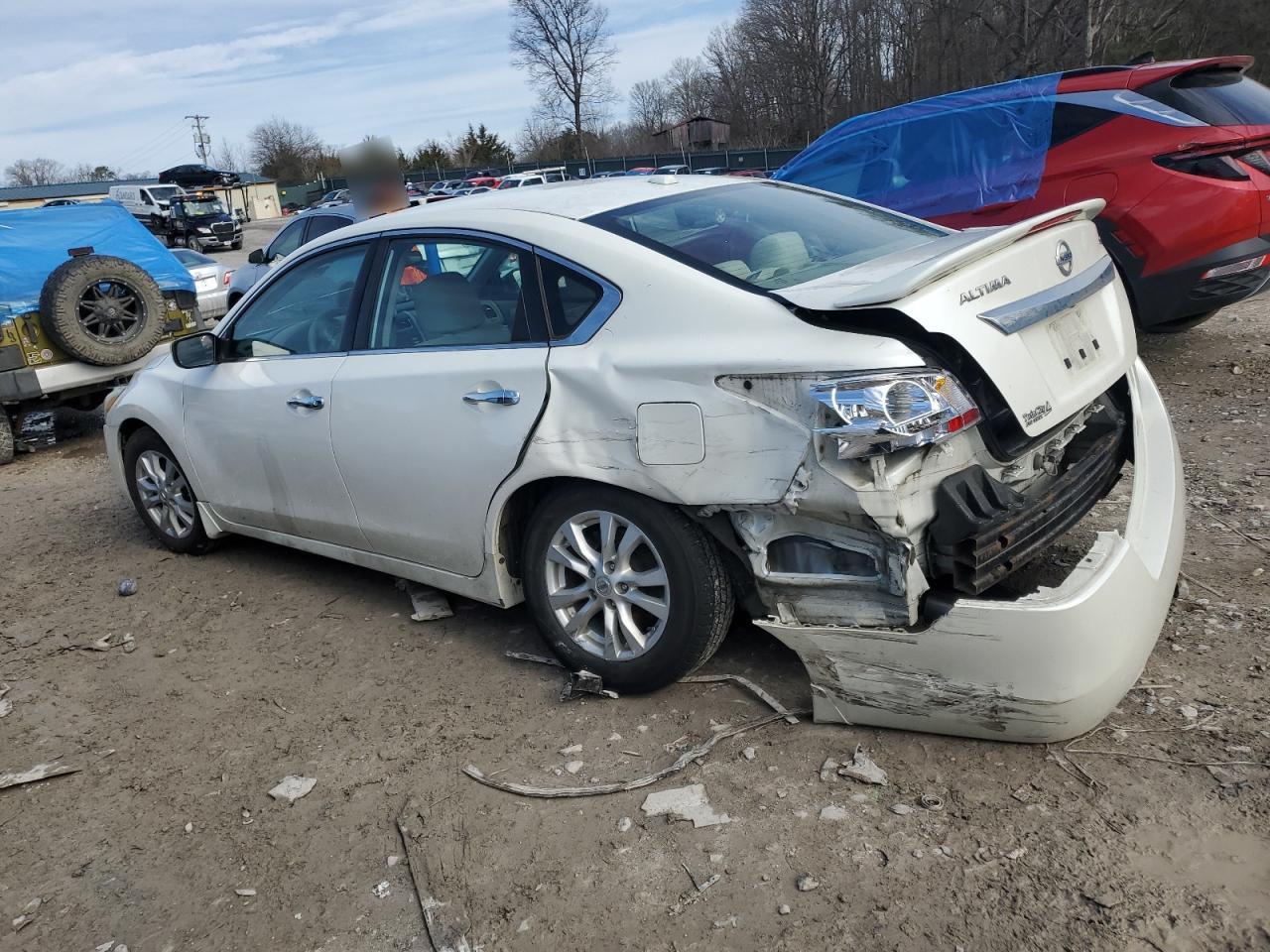 2015 Nissan Altima - Image 2