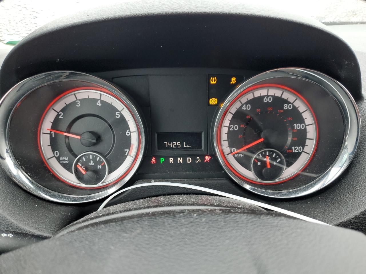 2019 Dodge Caravan - Image 9