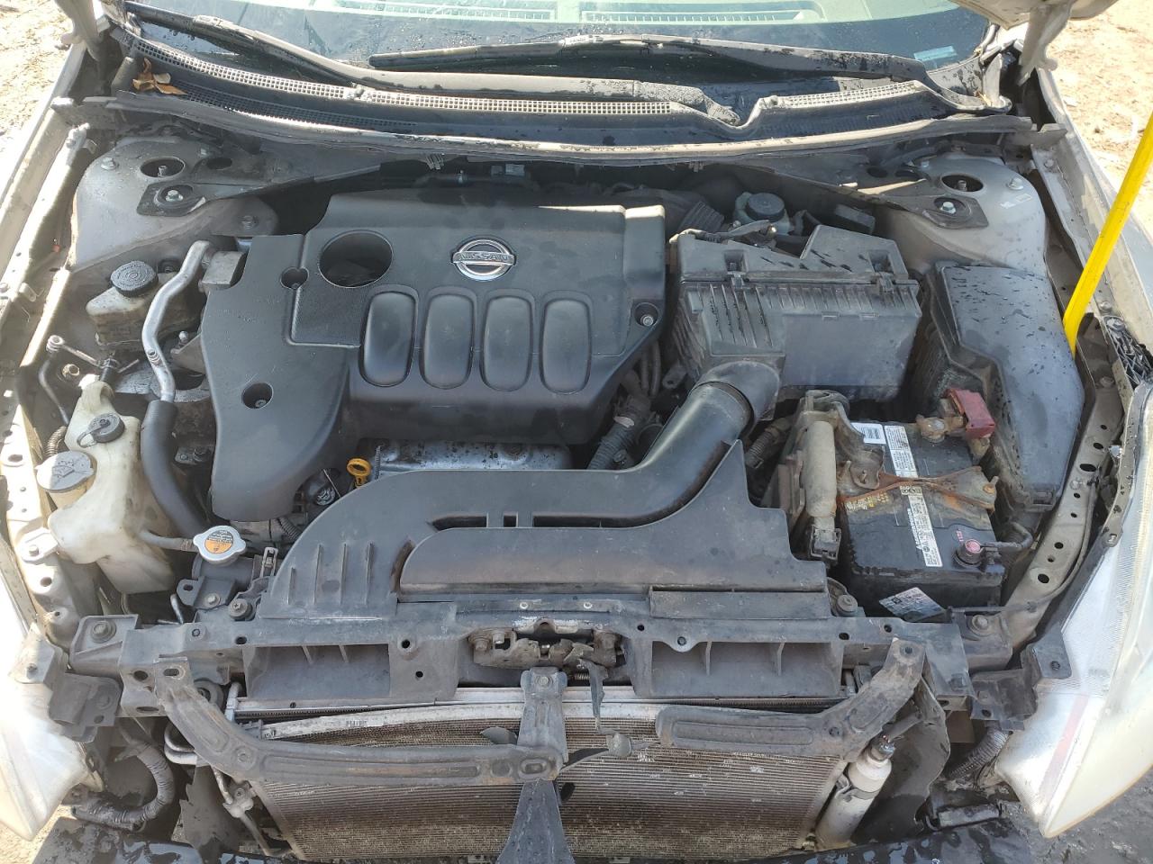 2010 Nissan Altima - Image 11