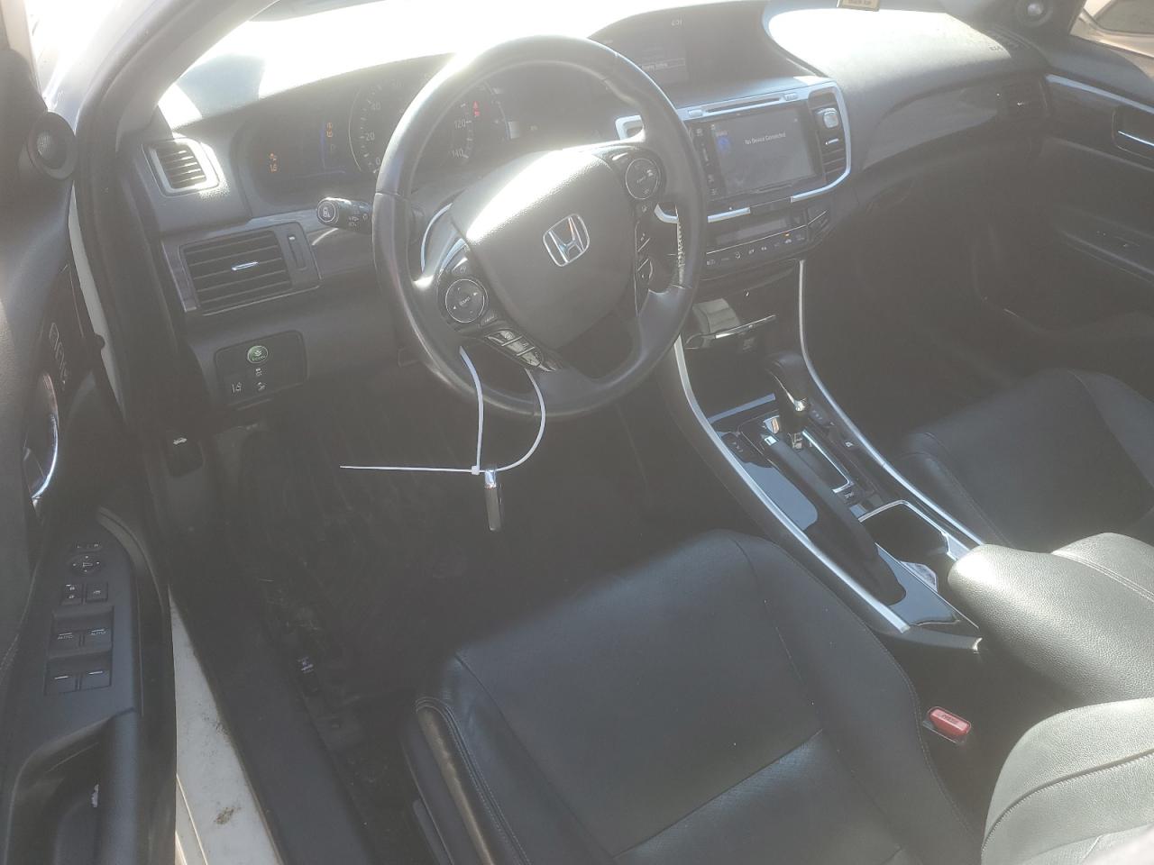2017 Honda Accord - Image 8