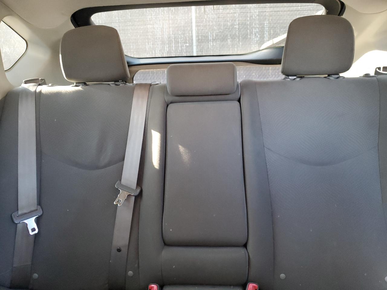 2012 Toyota Prius - Image 10