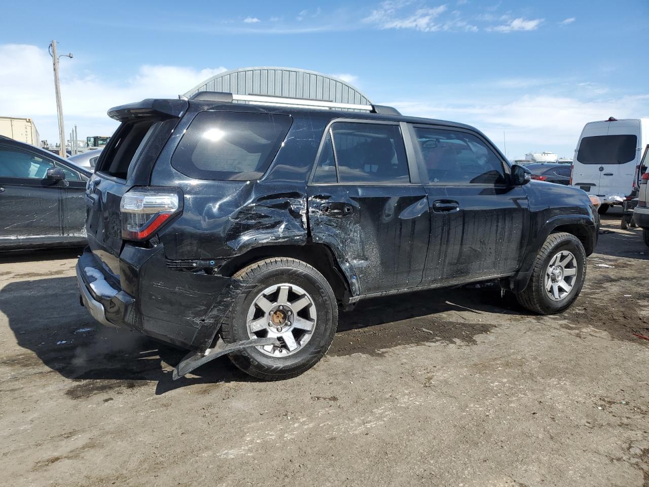 2015 Toyota 4Runner - Image 3