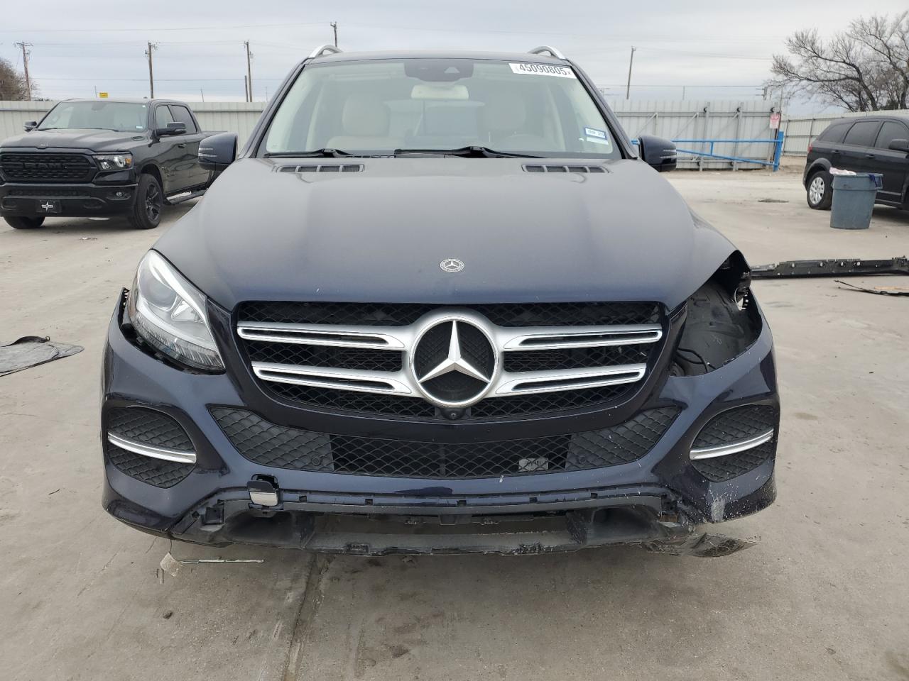 2018 Mercedes-Benz GLE - Image 5